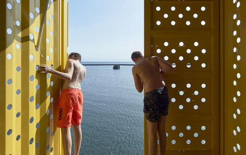 Помещения за спорт от морски контейнери